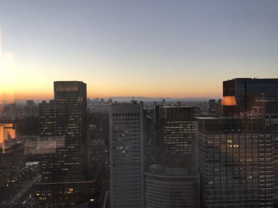 シャングリ・ラ ホテル 東京の客室からの眺め