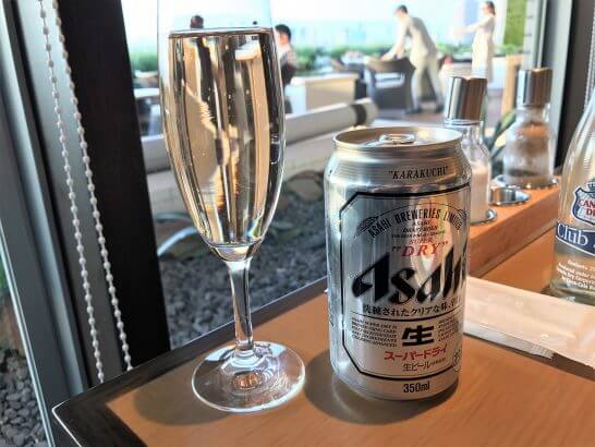ヒルトン東京お台場のエグゼクティブラウンジのビールとスパークリングワイン